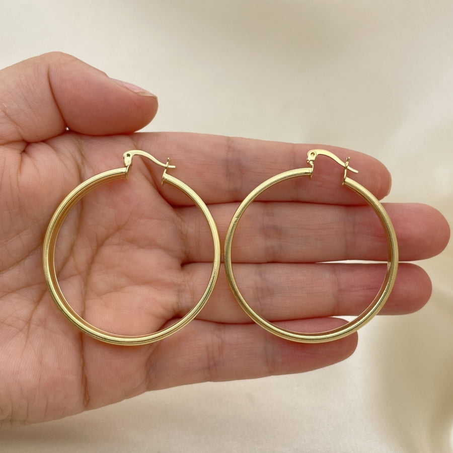 Oro Laminado Medium Hoop, Gold Filled Style Polished, Golden Finish