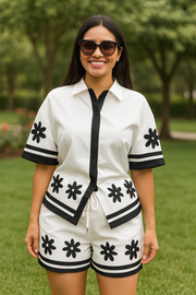 Floral print two-piece set, half-sleeved T-shirt, top and shorts