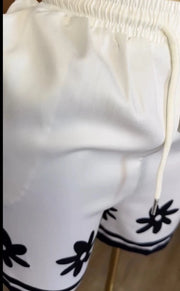 Floral print two-piece set, half-sleeved T-shirt, top and shorts