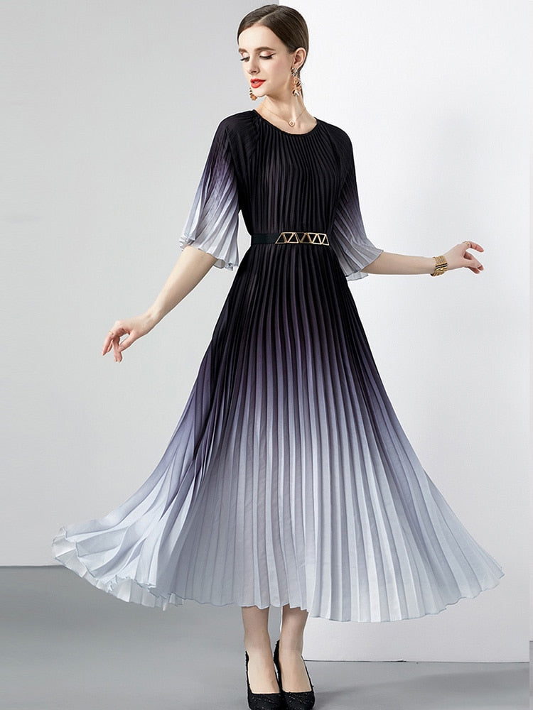 High Quality Vintage Oversized Loose Gradient Belt Lace Up O Neck Pleated Long Dress