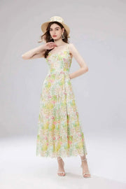 Long dress with open back and sexy A-line cut with high-quality flowers and embroidered lace