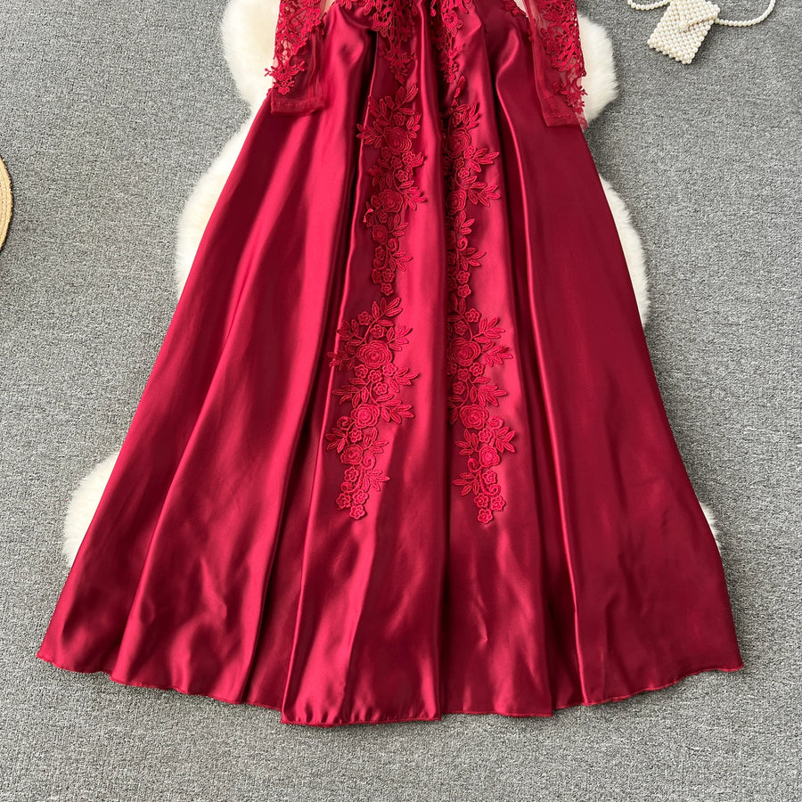 High Quality Vintage Floral Embroidery Mesh Long Sleeve Red Dresses