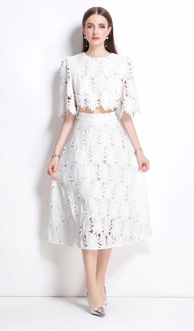 Elegant two-piece set, round neck, hollow-out crop top, high-quality high-waist skirt