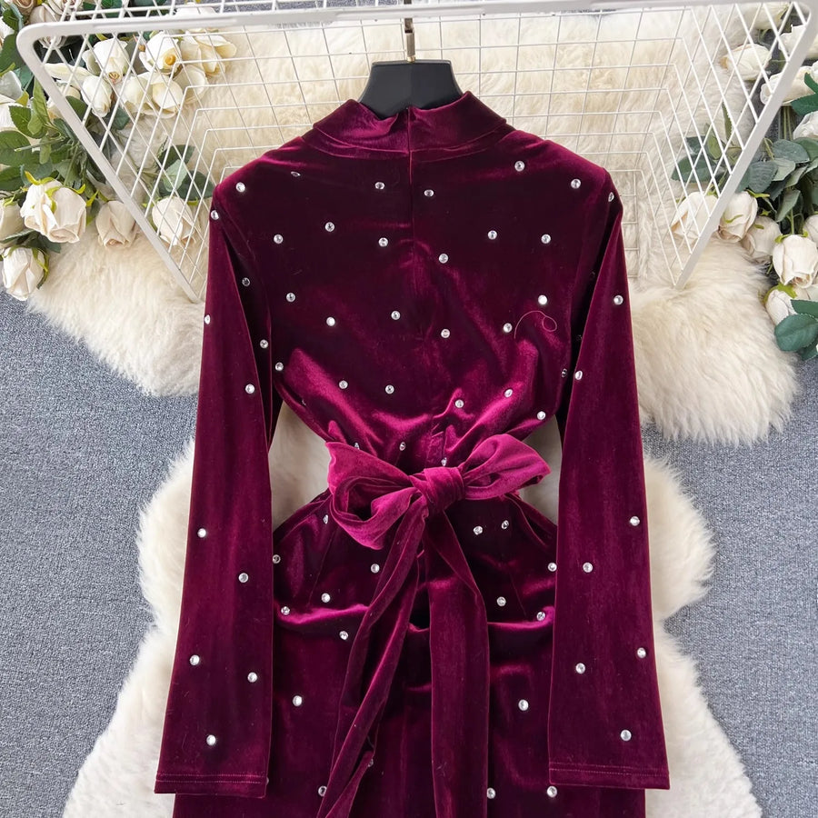 High Quality Long Sleeve V Neck Thick Velvet Diamond Embellished Dress