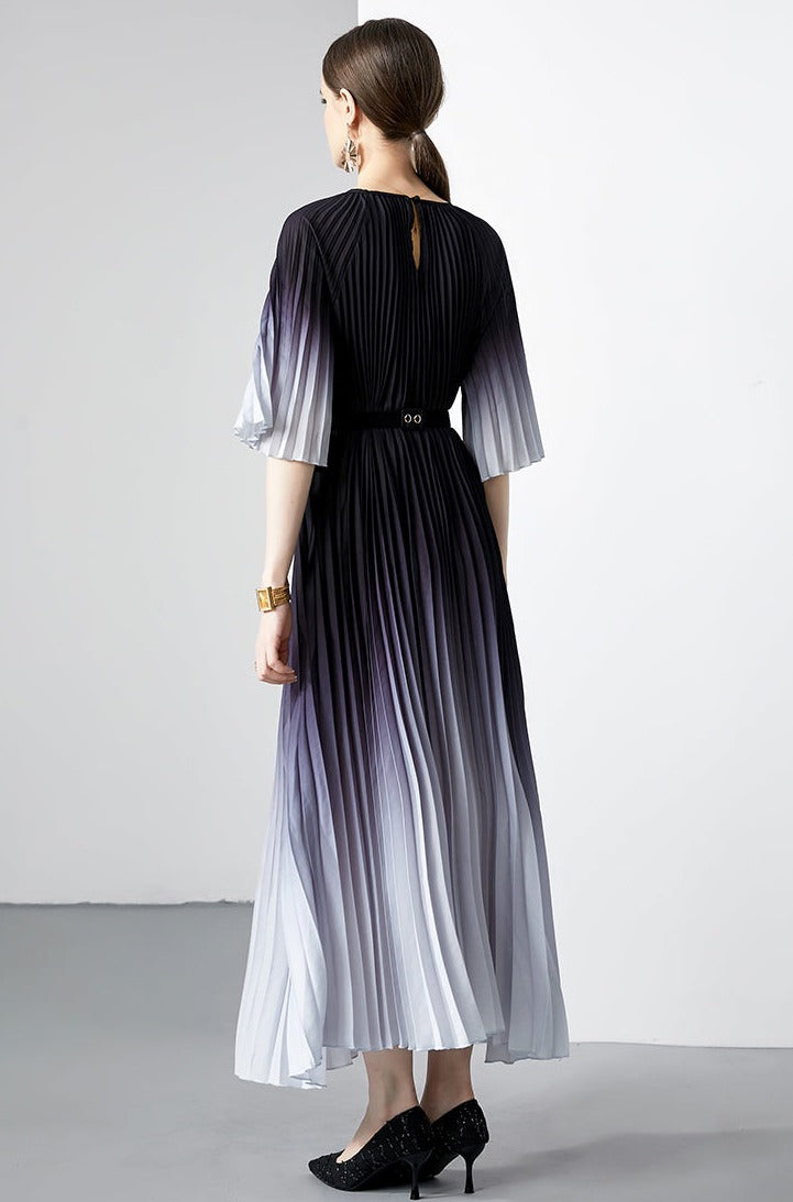 High Quality Vintage Oversized Loose Gradient Belt Lace Up O Neck Pleated Long Dress