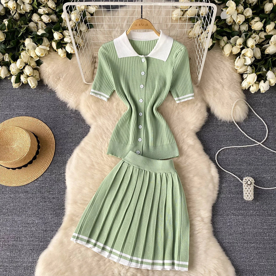2-piece set knitted top and pleated mini skirt with high-quality elastic waistband