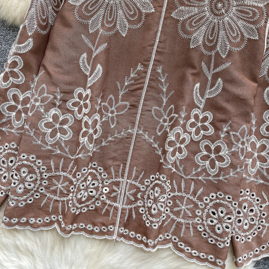 Basic loose long-sleeved polo-neck blouse embroidered with flowers and French-style hook