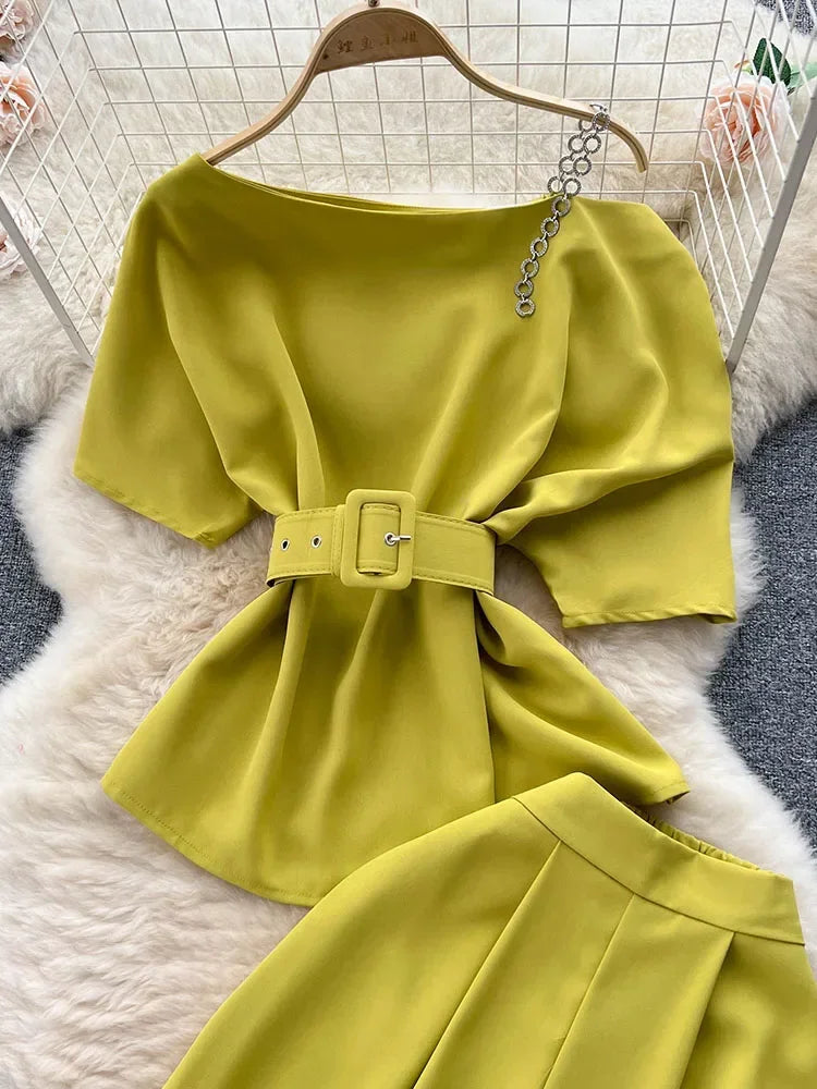 Royal style two-piece set, off-shoulder with high-quality wide-leg pants