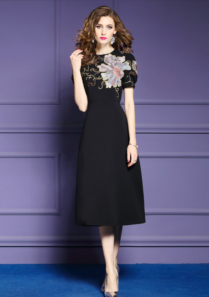 High Quality Vintage Designer Knee Length Short Sleeve Floral Embroidery Elegant Dress
